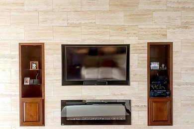Home theater photo in Orlando