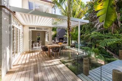 Design ideas for a tropical home design in Auckland.