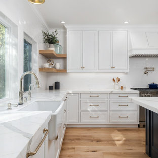 75 Beautiful White Kitchen With Beaded Inset Cabinets Pictures