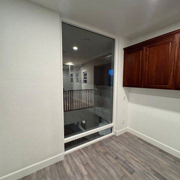 2x Home Office custom/glass ceiling hight/