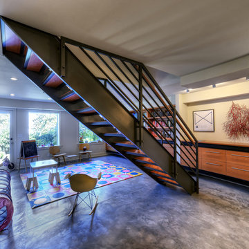 Queen Anne Mid Century