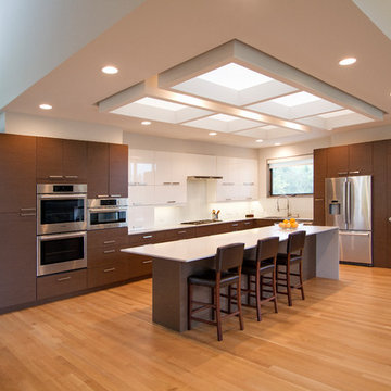 Chelsea White High Gloss and Cirrus Rye Wenge