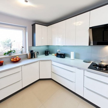 White High Gloss Kitchen