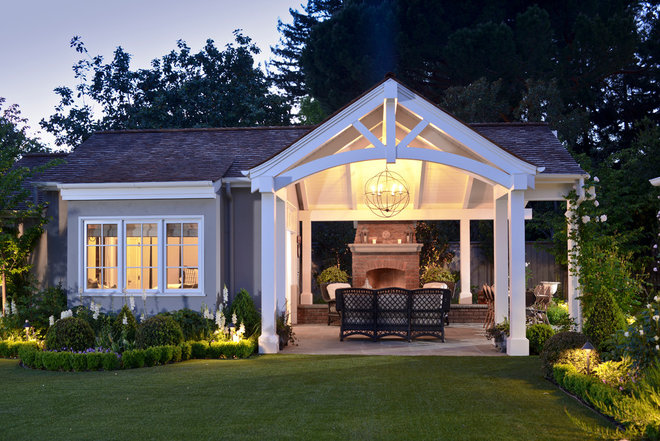 Craftsman Patio by FGY Architects