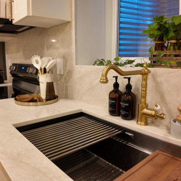 Legal Second Unit Basement Apartment with Full Kitchen - Brampton