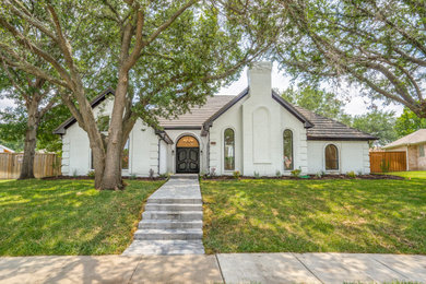 Farmhouse exterior home photo in Dallas