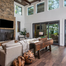 LIVING / DEN