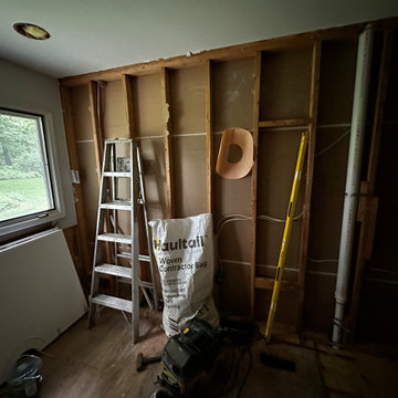 Current Commerce Master Bathroom