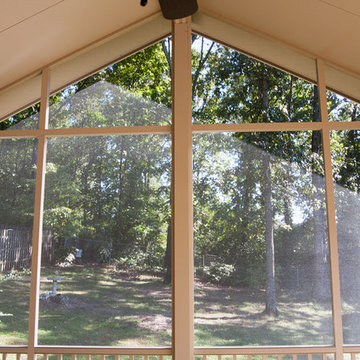 Screen room and Front Entry