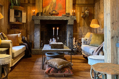 Mid-sized mountain style living room photo in Other