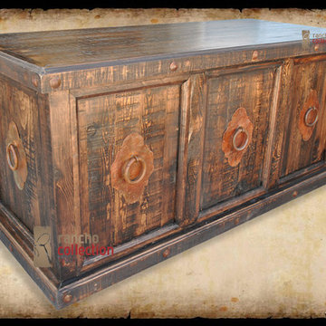 Barcelona Desk
