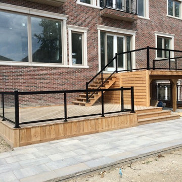 Aluminum and Glass Deck Railings - 112