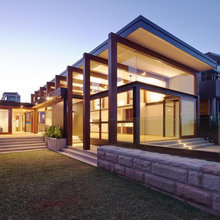 NOMAD HOUSE ANGULAR ROOF