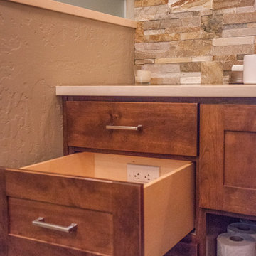 Rogue River Master Bath & Laundry Room Remodel
