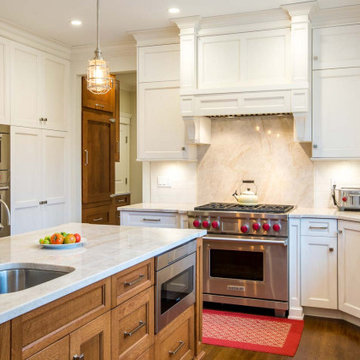 Charming Country Farmhouse Wolf Kitchen