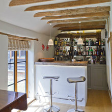 Lakehouse Den Bar