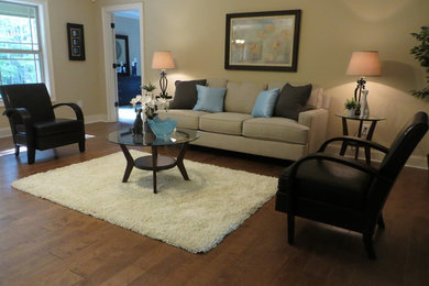 Transitional living room photo