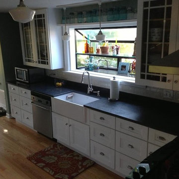 White Shaker Kitchen Cabinets