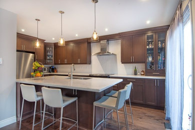 Inspiration for a timeless kitchen remodel in Toronto