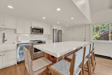 Example of a trendy kitchen design in Salt Lake City