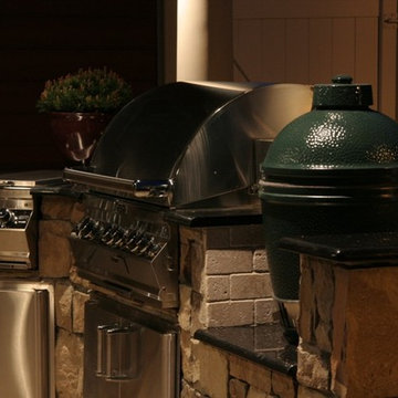 Outdoor Kitchens & Grilling Stations