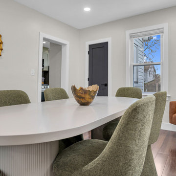 Vibrant Stay Airbnb