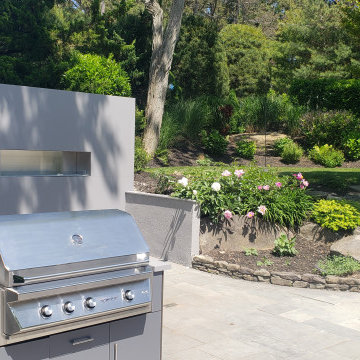 Sprawling Grill Island attracts the neighborhood for a block party