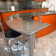 kitchen counter/backspash/floor
