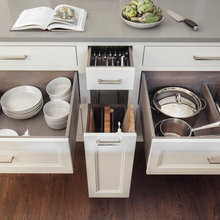 Pantry/cabinets