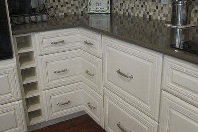 Inspiration for a timeless kitchen remodel in Boston