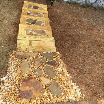 Hardscapes - Walkways / Patios / Steps / Fire Pits