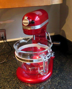 Grease/oil coming down from my mixer? : r/Kitchenaid