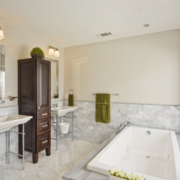 Contemporary-Traditional Interpretation Home