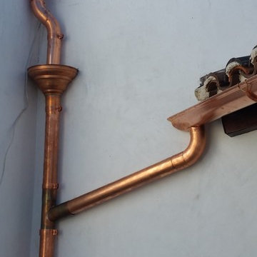 5 inch Half Round (Seamless) Copper With Circles and Shanks, Agoura Hills