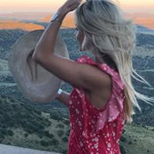 Laura Scott's photo