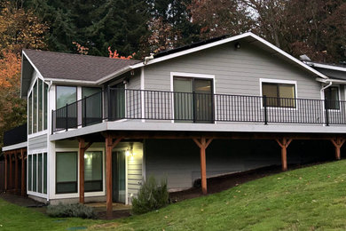 Example of a transitional deck design in Seattle