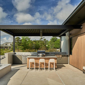 Outdoor Kitchen Featuring Evo Grill