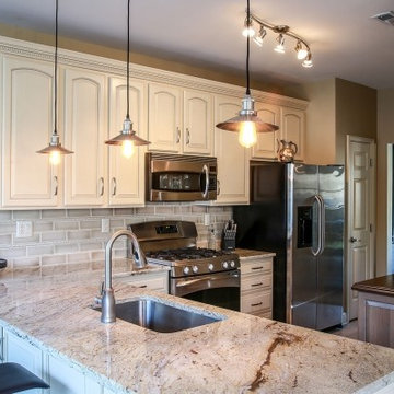 Custom Kitchen Cabinets