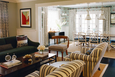 Example of a living room design in Los Angeles