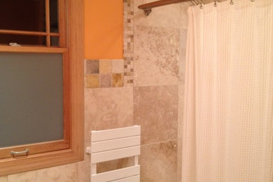 Example of a transitional bathroom design in Minneapolis