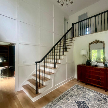 This is the foyer this house deserved!