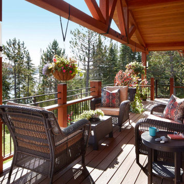 Lake Spirit Retreat: Porch