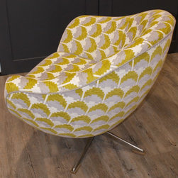 Restauration d' un fauteuil coque ann&eacute;e  70 - Armchairs And Accent Chairs