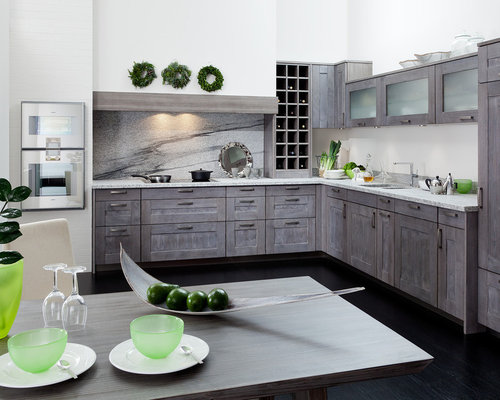 Küchen mit Rückwand aus Steinfliesen in Stuttgart Ideen, Design