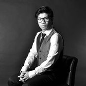 Elijah Alejandro's photo