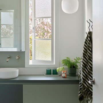 Valley View House - Bathroom