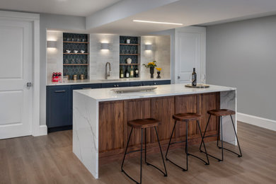 Minimalist home bar photo in Boston