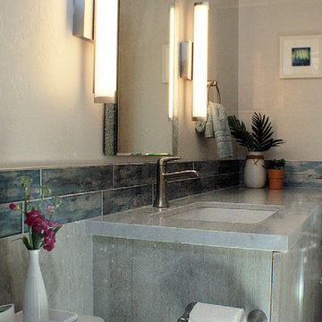 Twin Baths with individual identities