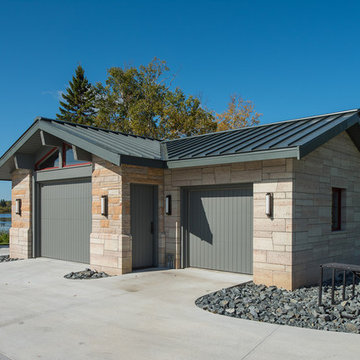 Robust River House