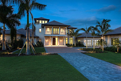 Home design - transitional home design idea in Miami